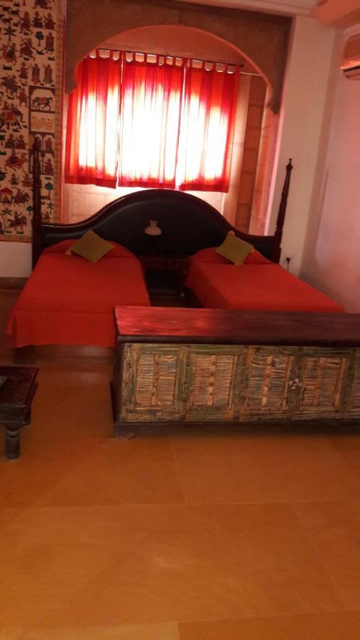 Hôtel Narayan Niwas à Jaisalmer Extérieur photo
